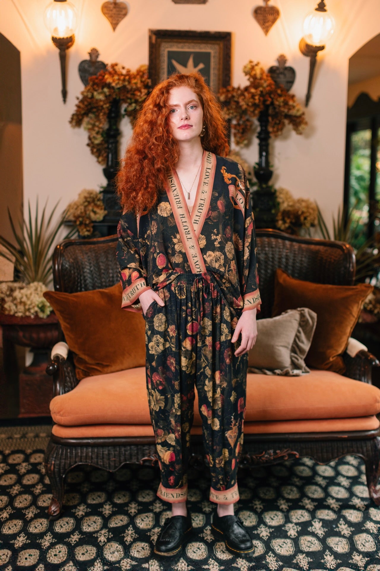 Model wearing a lightweight drapey viscose crepe pant that moves like poetry in motion. Relaxed, romantic and ready for adventure - Market of Stars
