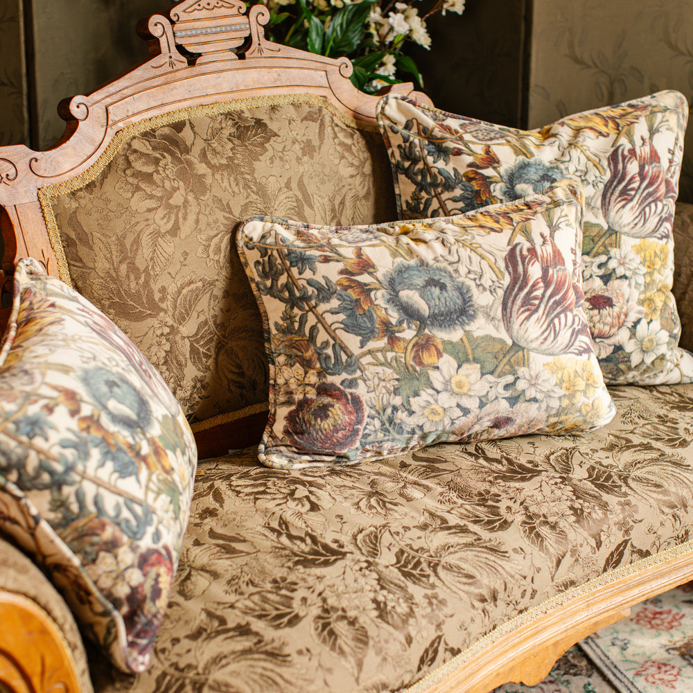 
                  
                    A soft cotton velvet cushion featuring lush 1700s botanical blooms - Market of Stars
                  
                